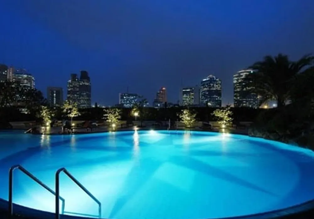 Batavia & Serviced Apartment *