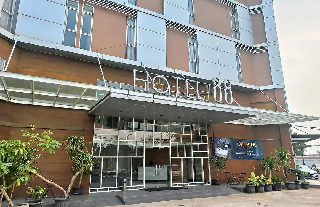 88 Kedoya Hotel 2*