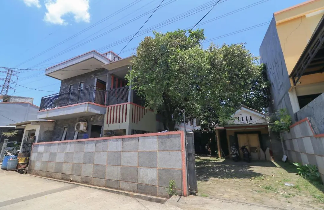Minimalis Mampang Hotel *