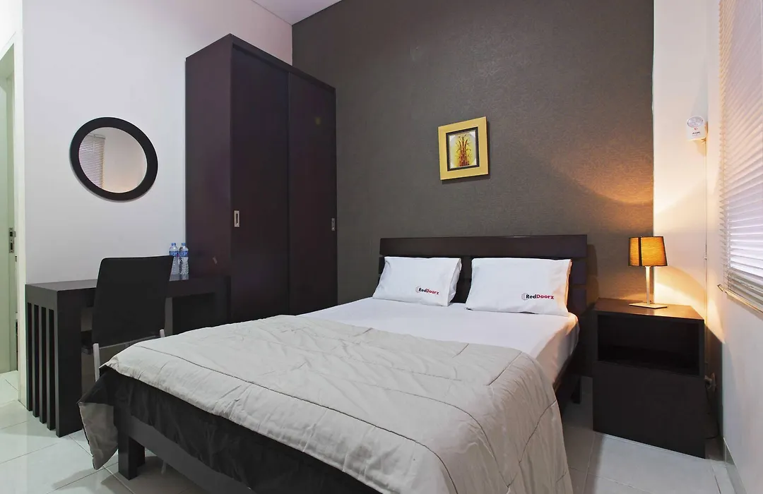 Reddoorz At Kemang Timur Hotel